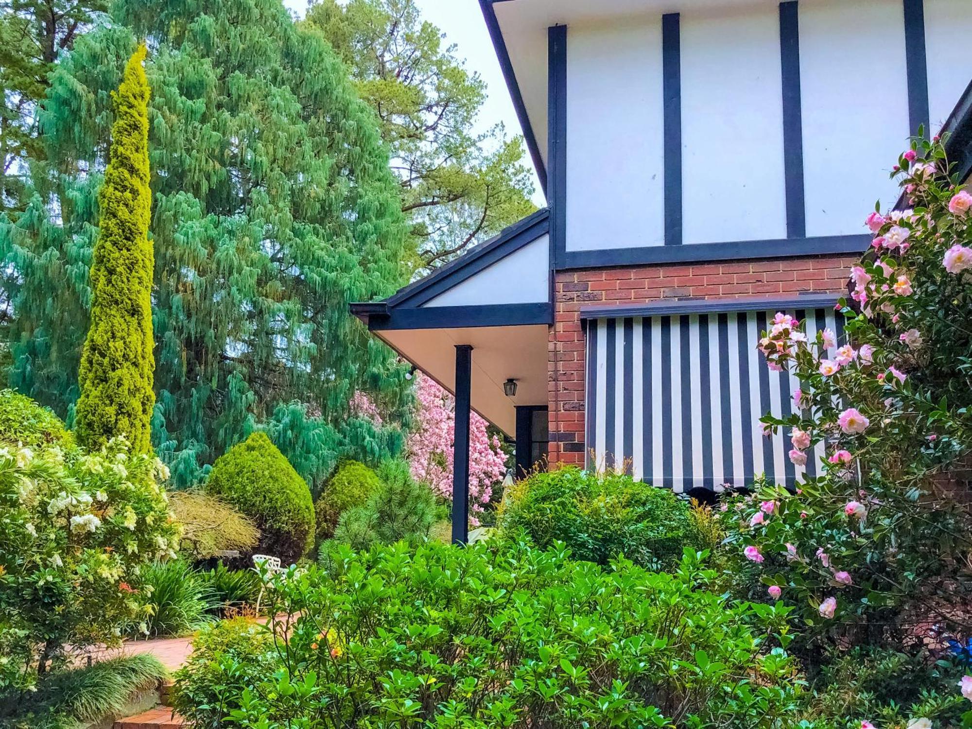 Pride Leisure Tudor House Holiday home *